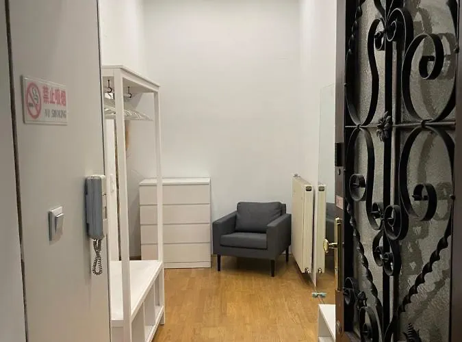 100m2 Apartment Nähe 1010 Wien